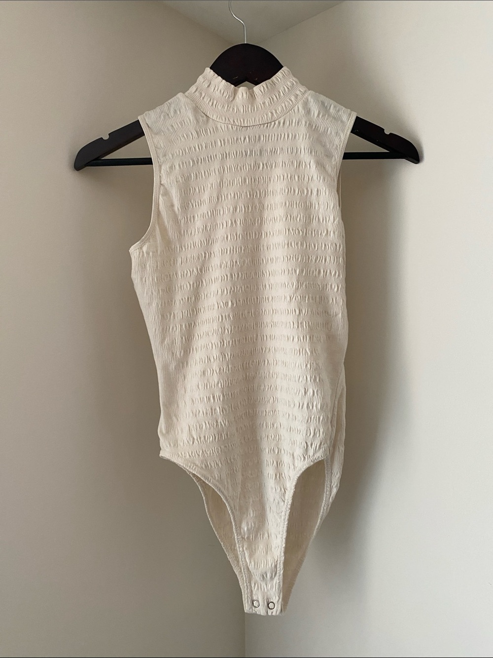 Sleeveless Mock Neck Textured Bodysuit - Cream